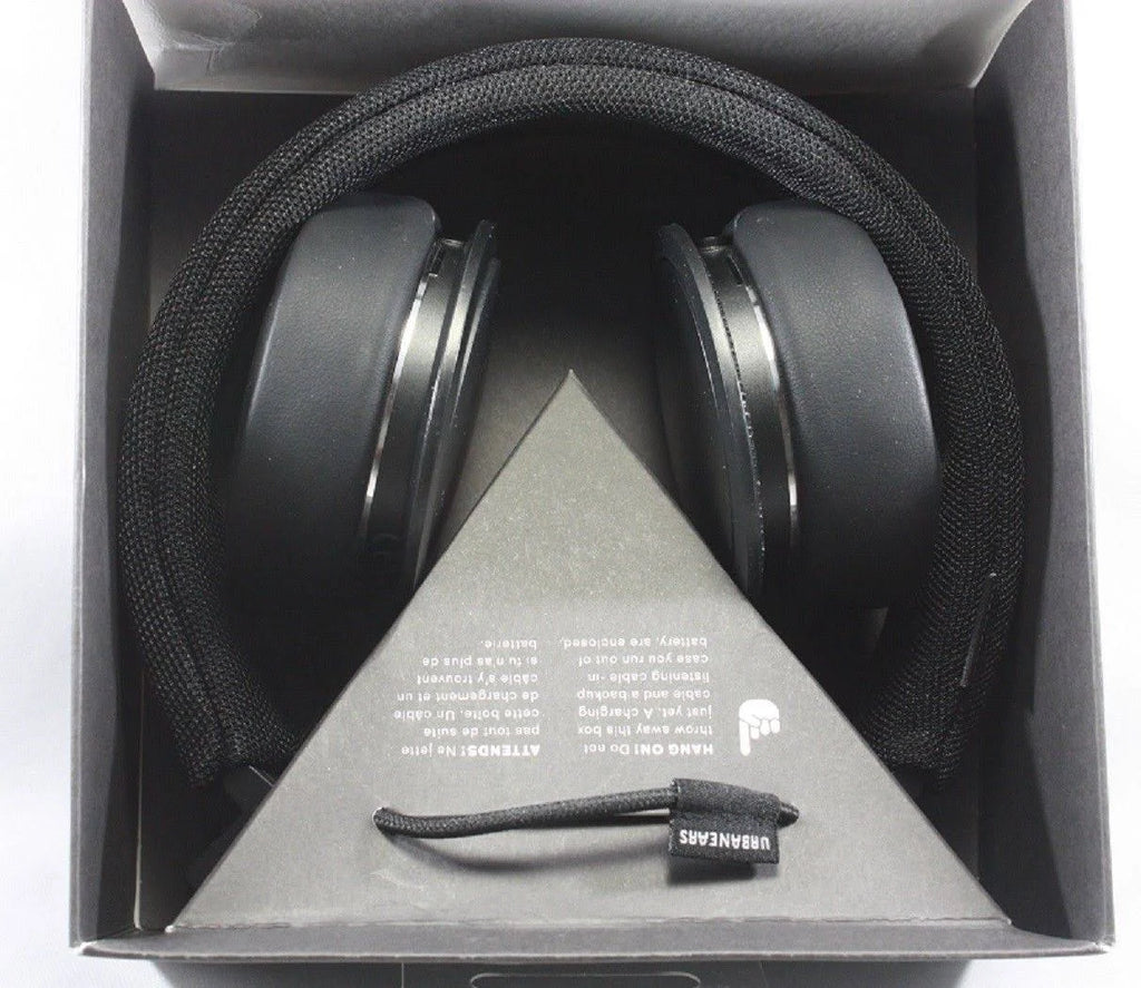 Black On-Ear Bluetooth Headphones J4319