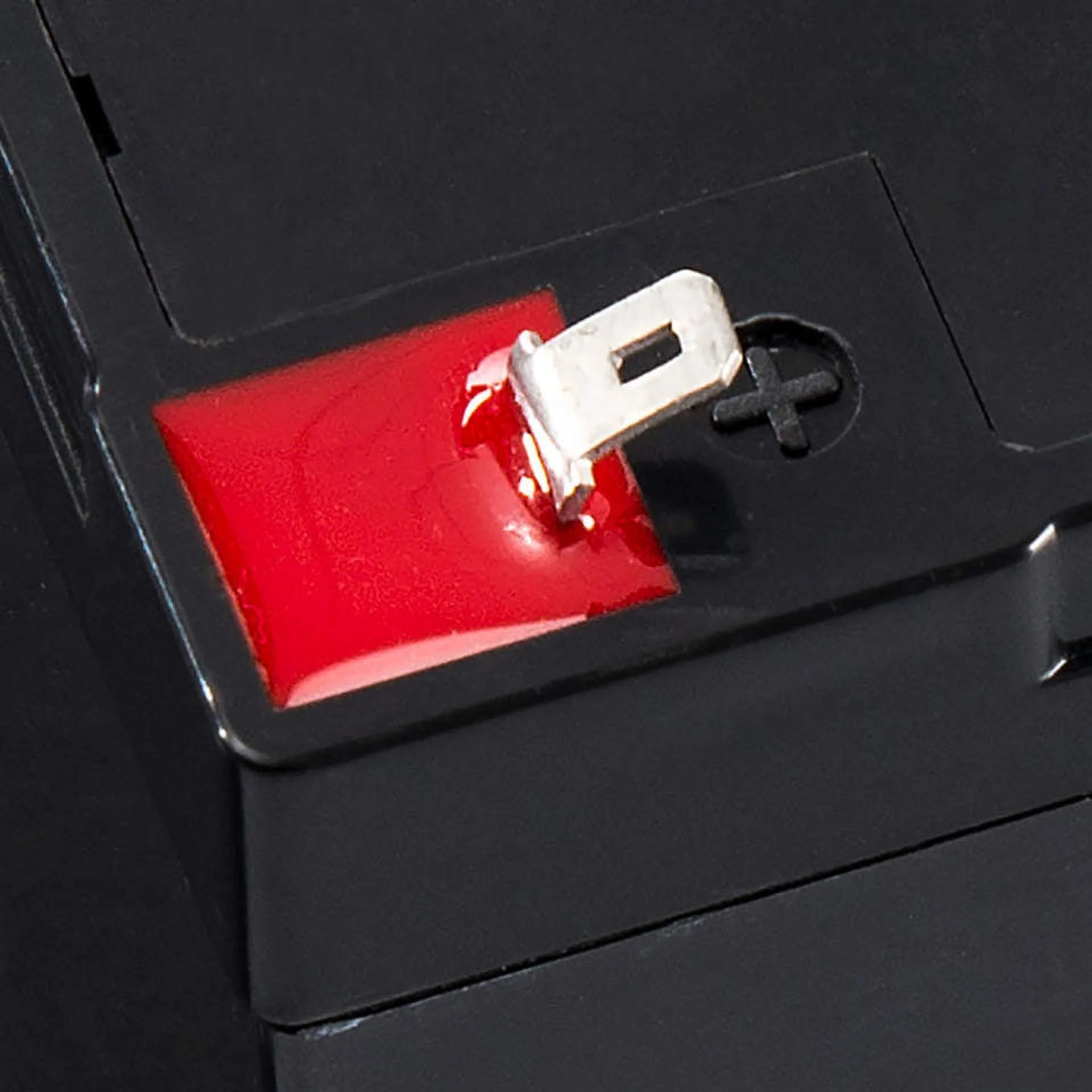 6V 7Ah Sealed Lead Acid Battery V830961