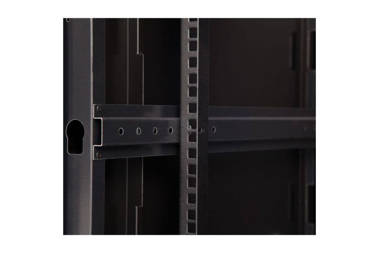 18U Wall Mount Cabinet with Glass Door O915
