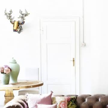 XL Deer Parade Wall Trophy A856058