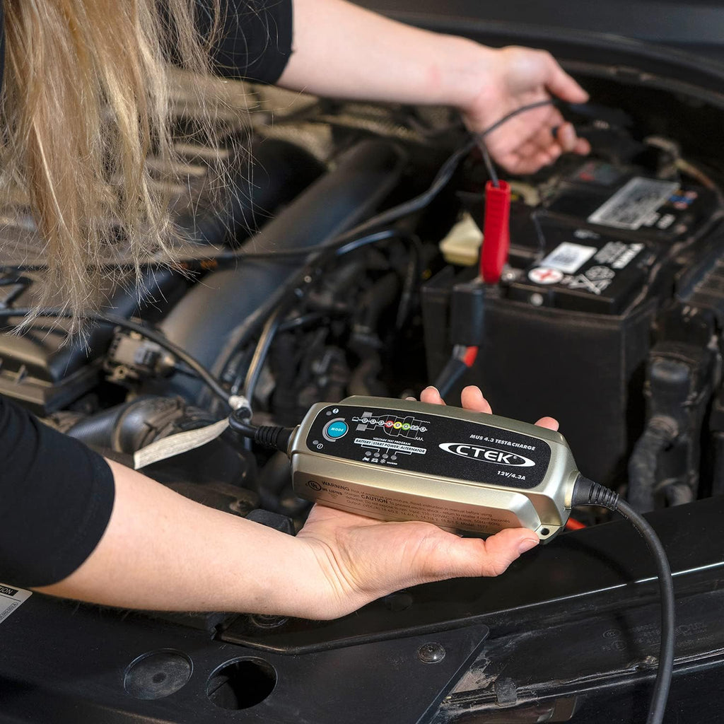 12 Volt Fully Automatic Charger and Tester M598560