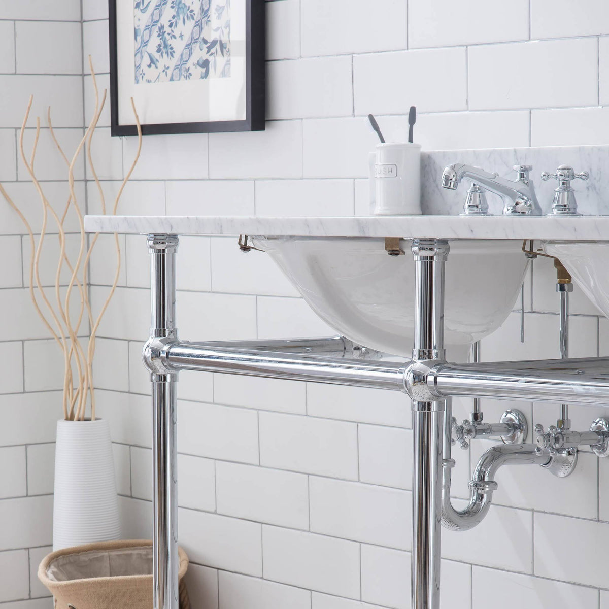 60x22 Double Wash Stand in Chrome Y4182