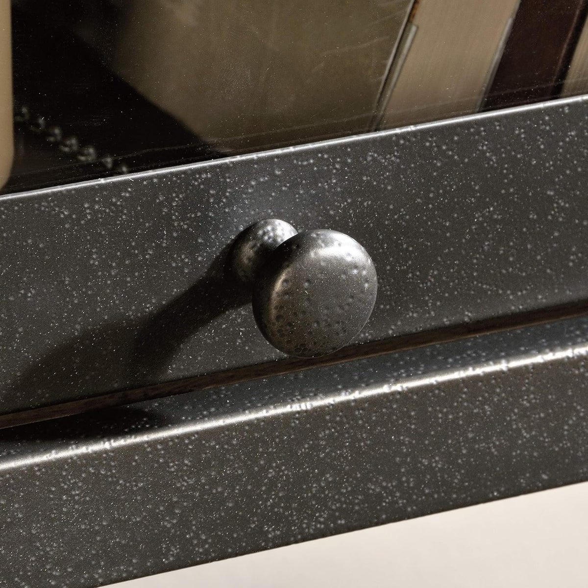 Black Triangular Side Table T89045