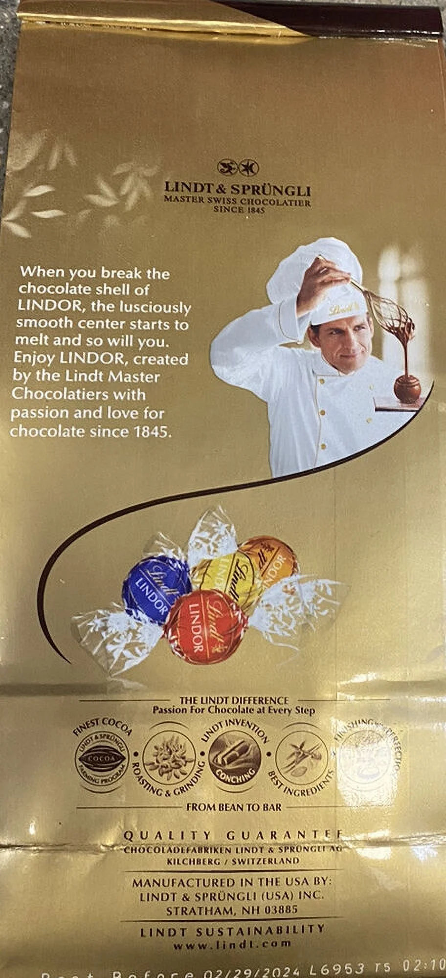 Assorted Chocolate Truffles 19 oz Bag R571